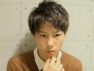 ショート カラー 秋山 幸太のヘアスタイル