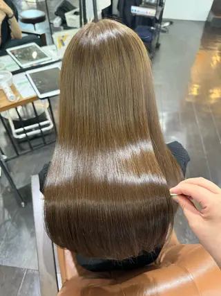 ロング 難波 茜のヘアスタイル