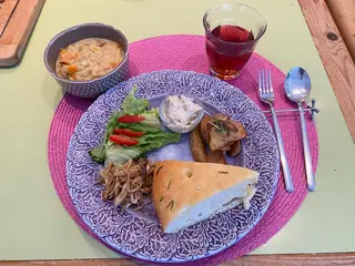 メンズ TOTAL BODY CARE SALON SUNNY所属・整体小顔・筋膜オイル ブライダルエステのエステ・リラクイメージ