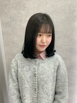ミディアム カラー 愛華 【geep】のヘアスタイル