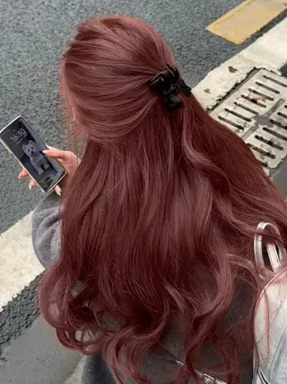 ロング カラー トレンド暖色ヘア🍒 miu🍒のヘアスタイル