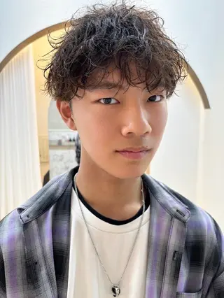 メンズ カラー メンズ ヘアメイク  ハイトーン キャロのヘアスタイル