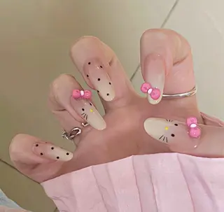 ネイル 高木 維麗絲のネイルデザイン