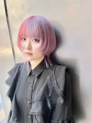 ミディアム ハイトーン/レイヤー カット岩田健斗/新宿のヘアスタイル