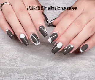 ネイル R inのネイルデザイン