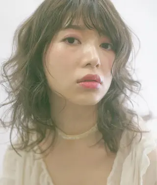 ミディアム カラー パーマ 心斎橋 女性 スタイリスト  大阪のヘアスタイル