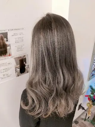 ロング カラー デザインカラー髪質 改善Lilithのその他イメージ