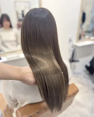 ロング カラー 赤み無し柔らかカラー 【梅田】madokaのヘアスタイル
