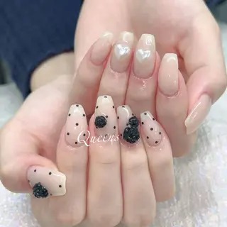 ネイル Queens 榊 まおのネイルデザイン