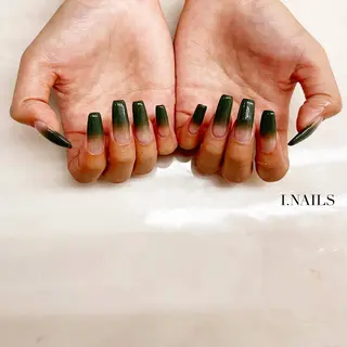 ネイル アイネイルズ所属・早川 梓のネイルデザイン