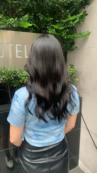 セミロング ボブ/縮毛矯正/ レイヤー/塚田のヘアスタイル