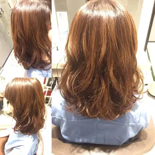 セミロング パーマ 岡田 夏実のヘアスタイル