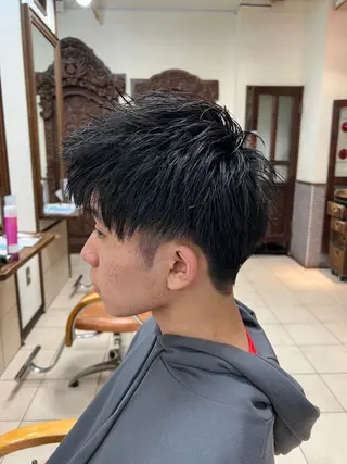 メンズ 白髪ぼかし脱白髪染め 大塚綾のヘアスタイル