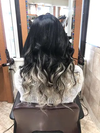 ミディアム カラー 100%髪質改善特化 TRUNSのヘアスタイル