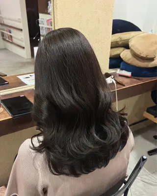 セミロング カラー 田中 鈴乃のヘアスタイル