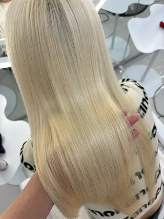 ロング GAGA Hinaのヘアスタイル