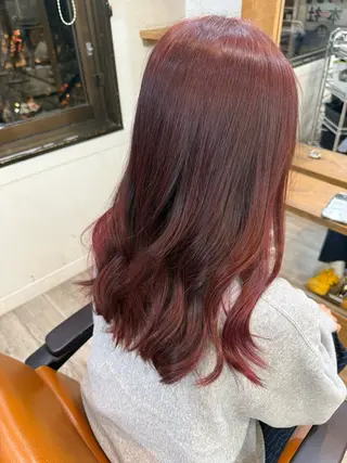 カラー WATARU/ 韓国風巻き髪のヘアスタイル