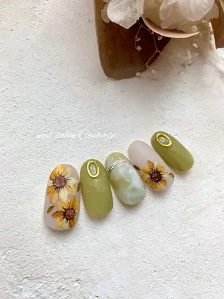 ネイル ✧Cachette✧ YUKARIのネイルデザイン