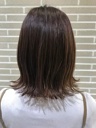 ミディアム カラー 山北 咲子のヘアスタイル