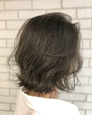 ミディアム カラー she2.shinjuku所属・takumi Hのヘアスタイル