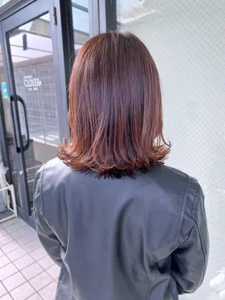 カラー CLOVER新田辺所属・石賀 早紀のヘアスタイル