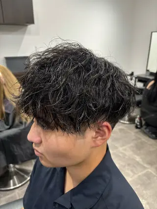 メンズ フェザーパーマ職人 🪽yutoのヘアスタイル