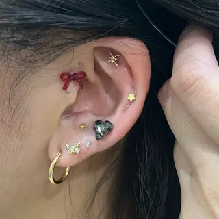 晴レ所属・🍑アヤ🫧髪質改善 ダブルカラー🍑の眉毛・アイブロウイメージ