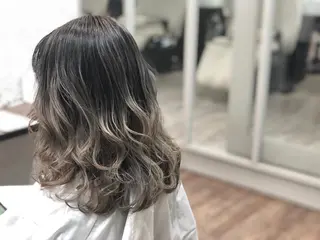 ミディアム カラー てんま さやかのヘアスタイル