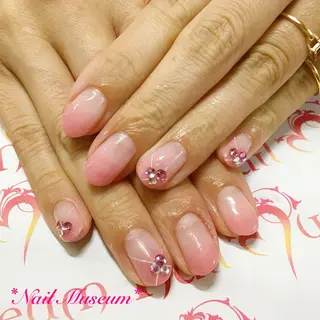 ネイル マグネットネイル💛 Hayakawaのネイルデザイン