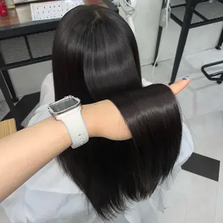 ななみ.⋆𝜗𝜚 艶カラー/まつパのヘアスタイル