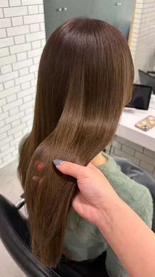 ロング カラー 井田 直美のヘアスタイル