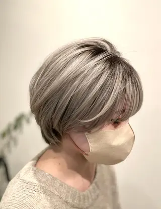 ショート カラー ✨髪質改善/ハイトー ン/艶髪高山のヘアスタイル