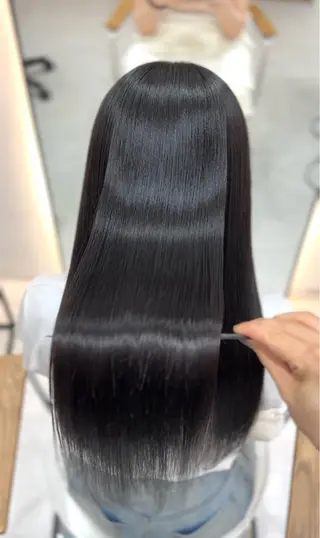 ロング 🩶レイヤー/艶髪/ 顔周り/韓国風/輝士のヘアスタイル