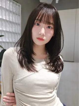 ミディアム カラー techné所属・ショウタ/レイヤーカ ット/透明感カラーのヘアスタイル