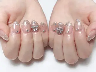 ネイル Elegant beautyルイのネイルデザイン