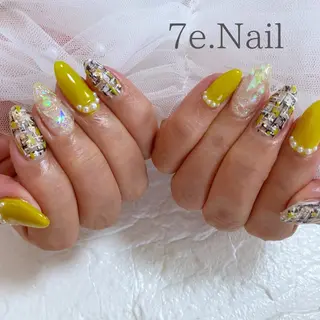 ネイル 7e. Nailのネイルデザイン