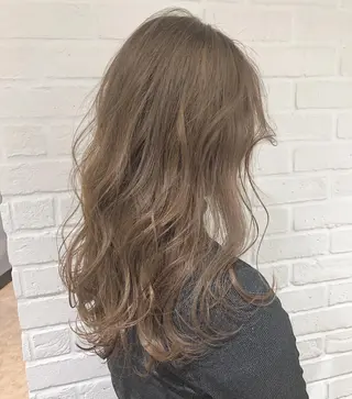 ロング フジサキ ケンのヘアスタイル