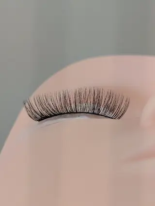 マツエク・マツパ 【マツエク・まつげパーマ・眉毛専門店】MinaLis~ミナリス~茨木所属・ma yuのマツエク・マツパデザイン