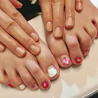 ネイル THECOLORS所属・近貞 莉奈のネイルデザイン