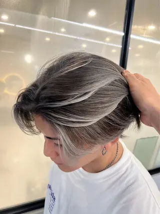 メンズ エクステ/ハイトーン レイヤーHIROのヘアスタイル