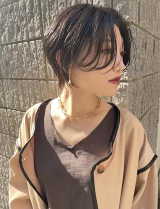 ショート カラー ヘアー.ネイル二刀流 misa🫧のヘアスタイル