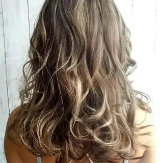 セミロング カラー 下妻 カラーエクステ難波のヘアスタイル