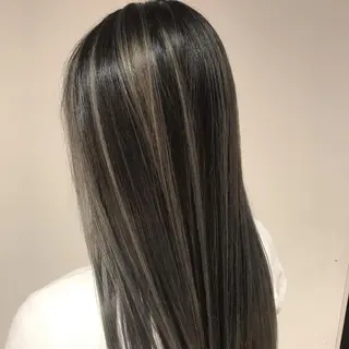 セミロング カラー AMI Hair  supply所属・髪質改善カラー 韓国風レイヤーのヘアスタイル