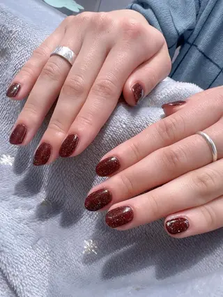 ネイル ✨ Elf スタッフのネイルデザイン