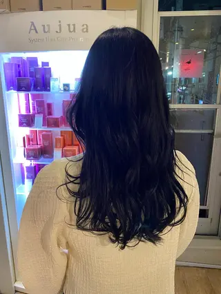 カラー HOLIDAYS🌿 マナのヘアスタイル