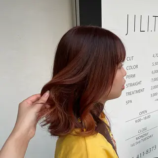 ミディアム カラー 吉村 芽咲のヘアスタイル