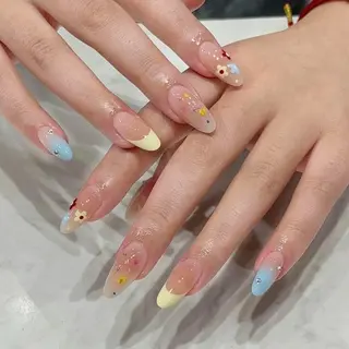 ネイル T. Leeのネイルデザイン