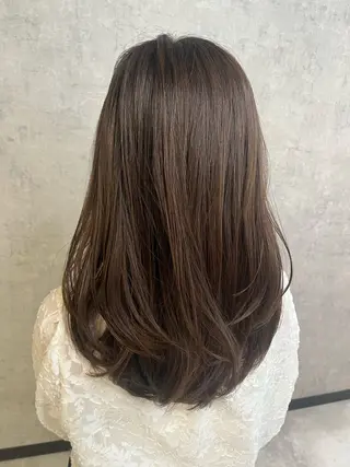 セミロング KAEDE🎀 ジャニオタ美容師のヘアスタイル