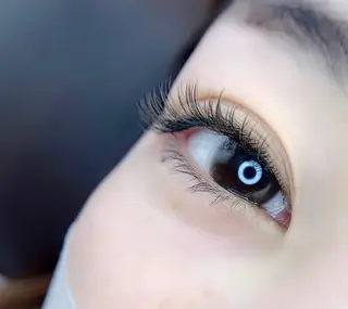 マツエク・マツパ cHi/mA所属・堀池 涼花のマツエク・マツパデザイン