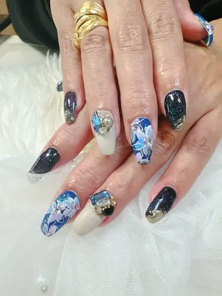 ネイル 高島 夏海のネイルデザイン